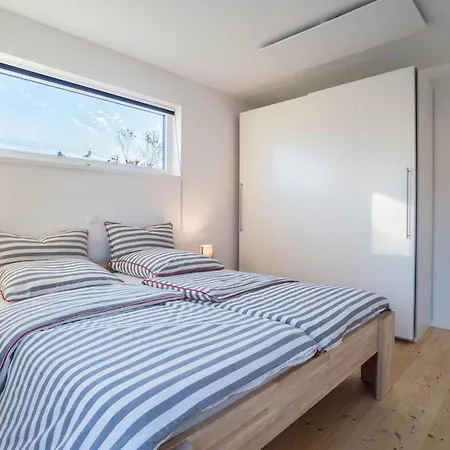 Nyaraló Ferienhaus Spaden *