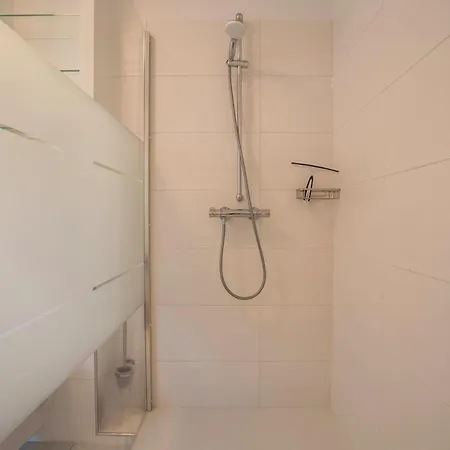 Nyaraló Ferienhaus Spaden *